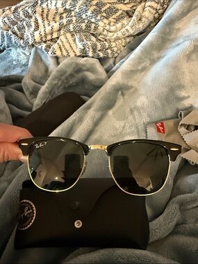 Ray-Ban Clubmaster Sunglasses - Black and Gold